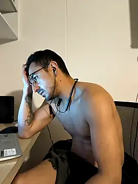 pablo-rincon95 online show from 02/14/25, 11:09