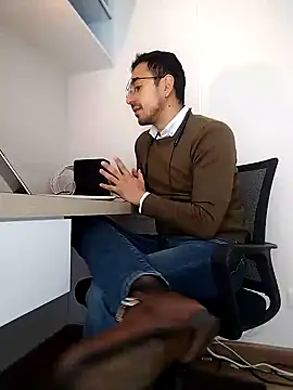 pablo-rincon95 online show from 02/15/25, 03:06