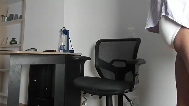 pablo-rincon95 online show from 02/19/25, 10:56