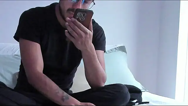 pablo-rincon95 online show from 03/19/25, 10:53