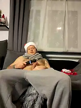 Snapshot of JanyXclusive chatting on 12/15/24, 03:24 JanyXclusive online show from 12/15/24, 03:24