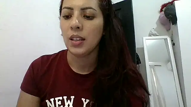 Anne kis online show from 02/08/25, 04:14