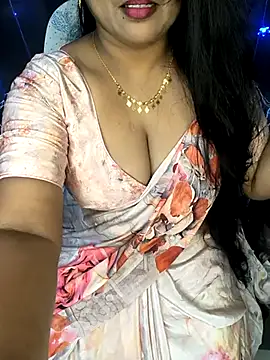 Snapshot of honey-sexy chatting on 03/04/25, 06:58 honey-sexy online show from 03/04/25, 06:58