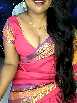 Snapshot of honey-sexy chatting on 03/18/25, 10:57 honey-sexy online show from 03/18/25, 10:57