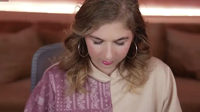 Inessa Song online show from 03/04/25, 07:43