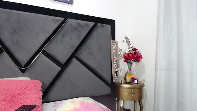 Snapshot of GabrielaDurann chatting on 03/06/25, 01:35 GabrielaDurann online show from 03/06/25, 01:35