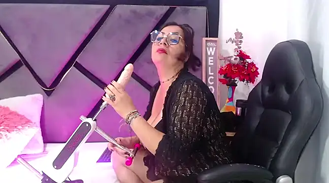 Snapshot of GabrielaDurann chatting on 03/15/25, 01:51 GabrielaDurann online show from 03/15/25, 01:51