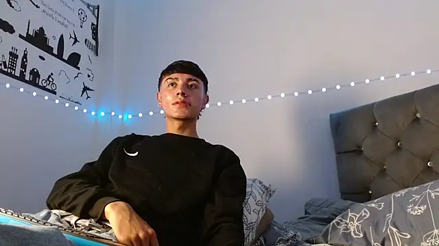 Im juanda online show from 03/15/25, 03:07