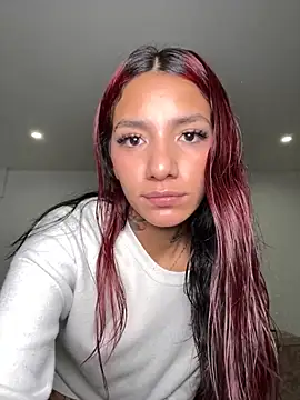 dolcebella online show from 11/19/25, 04:45