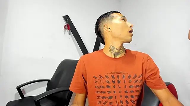 Hana and Zeta online show from 03/19/25, 12:12