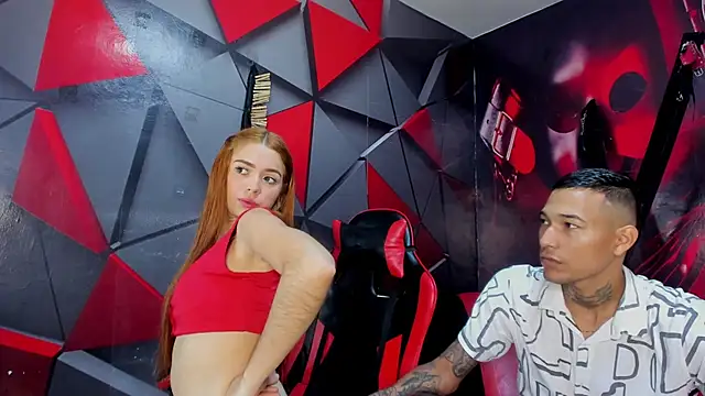 Hana and Zeta online show from 11/22/25, 12:15