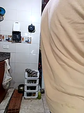 Snapshot of ZuriandAlex chatting on 10/13/25, 12:21 ZuriandAlex online show from 10/13/25, 12:21