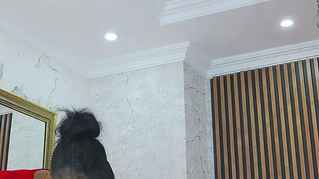 VanessaGlenn online show from 10/18/25, 03:24