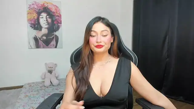 Snapshot of GoddessAnna chatting on 02/12/25, 05:48 GoddessAnna online show from 02/12/25, 05:48
