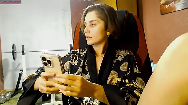 womanstrong78 online show from 01/05/25, 06:24