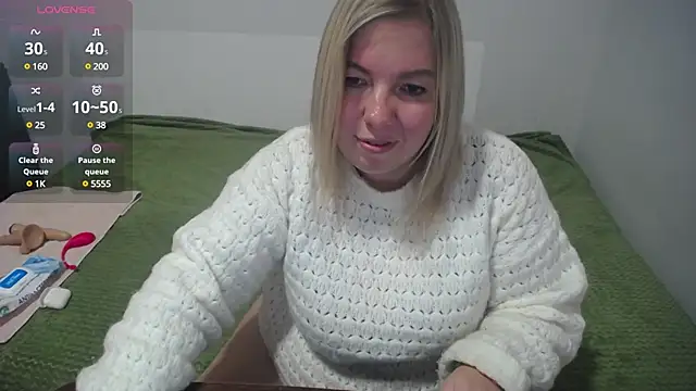 Snapshot of MARGARET_gem chatting on 03/06/25, 11:58 MARGARET gem online show from 03/06/25, 11:58