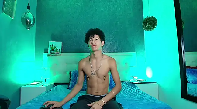 Snapshot of Erick_Zhimerman chatting on 03/07/25, 03:40 Erick Zhimerman online show from 03/07/25, 03:40