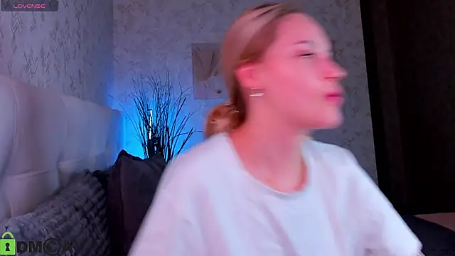 Carol  Cox online show from 10/22/25, 10:53