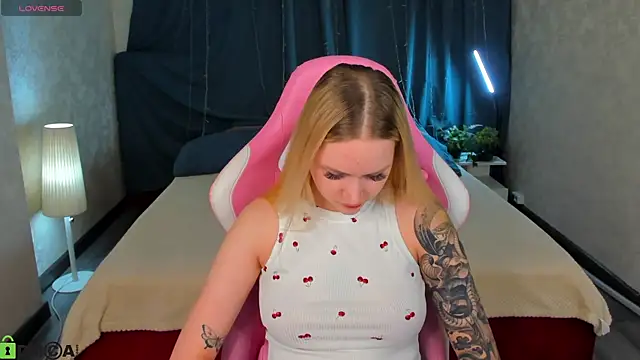 Carol  Cox online show from 11/06/25, 10:32