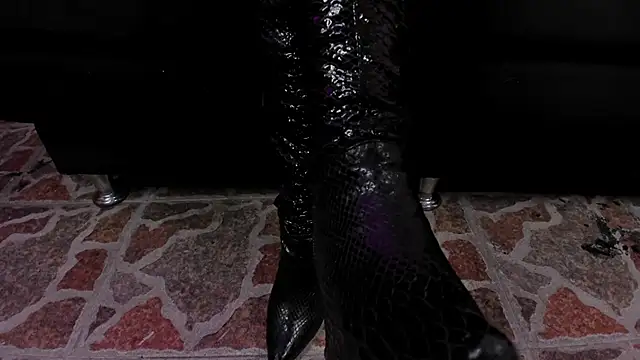 lilith-deveraux online show from 02/26/25, 06:21