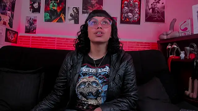 lilith-deveraux online show from 09/18/25, 08:11