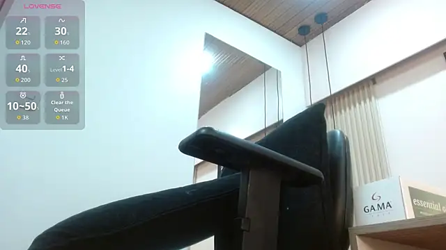 virtual charm online show from 09/18/25, 12:29