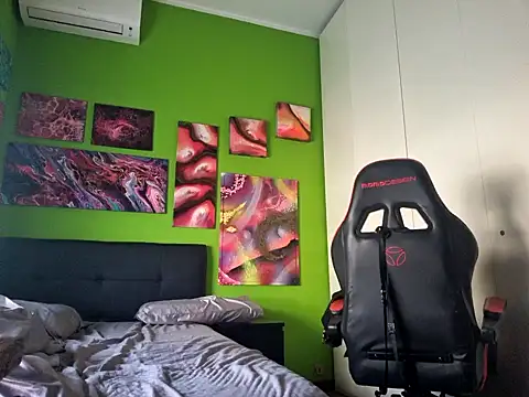 MASTERBULLY online show from 10/10/25, 10:14