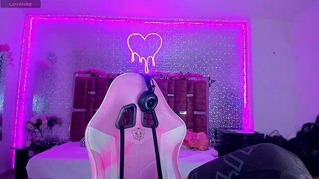 Snapshot of KylieVictoria chatting on 02/05/25, 03:13 KylieVictoria online show from 02/05/25, 03:13