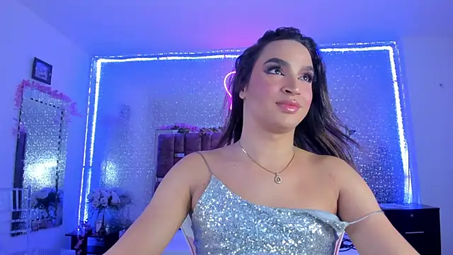 Snapshot of KylieVictoria chatting on 02/06/25, 04:42 KylieVictoria online show from 02/06/25, 04:42