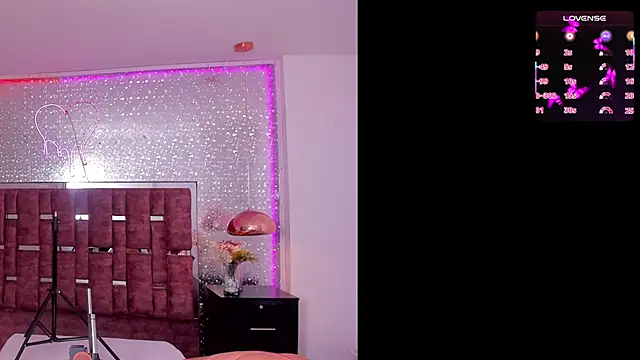 KylieVictoria online show from 11/07/25, 05:29