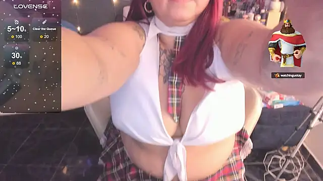 Snapshot of Ivonnee__ chatting on 02/21/25, 05:13 Ivonnee online show from 02/21/25, 05:13