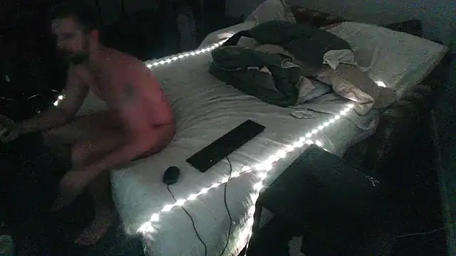 Snapshot of Cooperstone chatting on 12/12/24, 06:03 Cooperstone online show from 12/12/24, 06:03