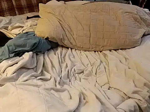 Snapshot of Cooperstone chatting on 01/23/25, 03:37 Cooperstone online show from 01/23/25, 03:37