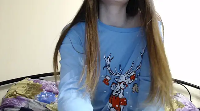 Snapshot of Effi_18 chatting on 12/24/24, 08:38 Effi 18 online show from 12/24/24, 08:38