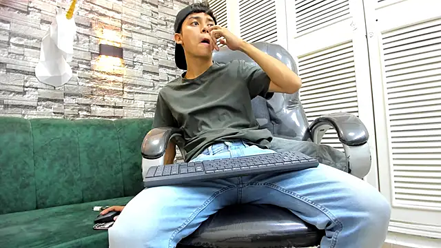 DamiBright online show from 10/07/25, 06:05