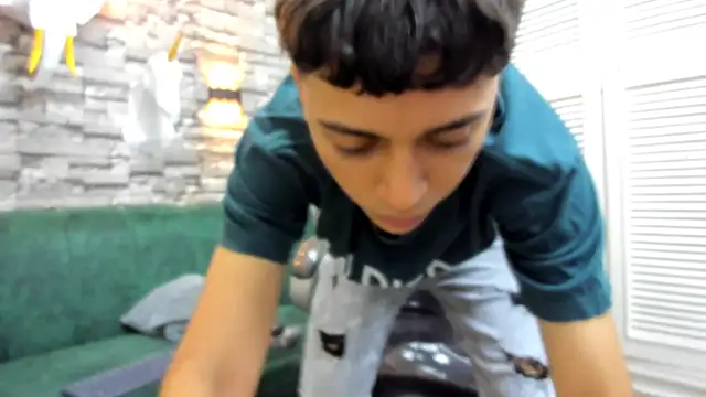 DamiBright online show from 10/10/25, 05:56