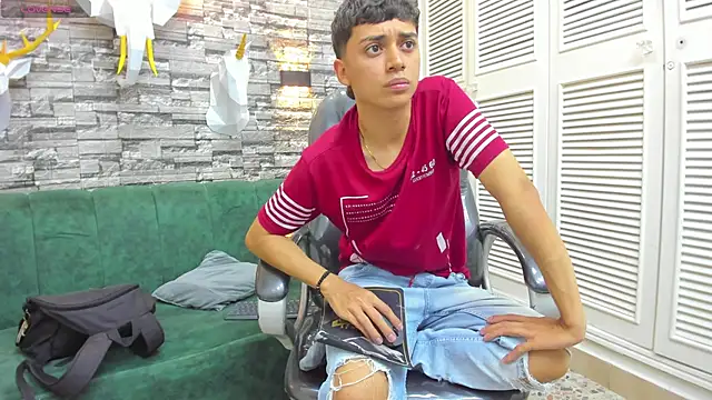 DamiBright online show from 10/28/25, 05:48