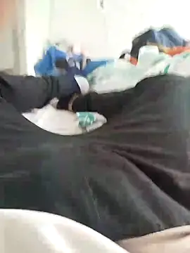 Snapshot of xxierra chatting on 02/25/25, 02:22 xxierra online show from 02/25/25, 02:22