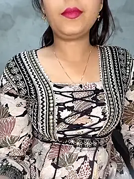 Snapshot of Shanaya_Hotty chatting on 03/08/25, 07:31 Shanaya Hotty online show from 03/08/25, 07:31