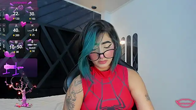 Snapshot of Alahia_Dangelo chatting on 03/19/25, 03:19 Alahia Dangelo online show from 03/19/25, 03:19