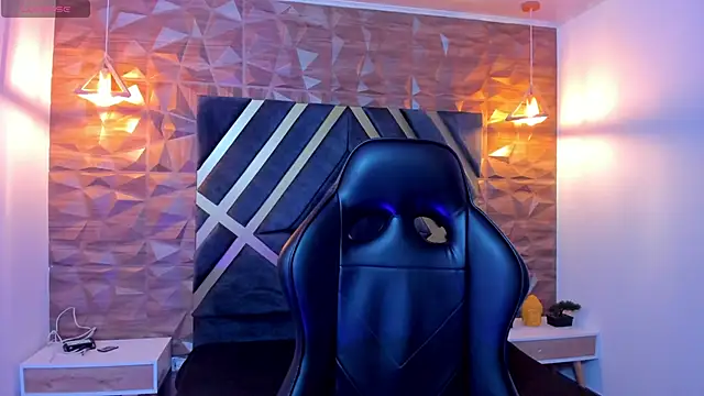 Snapshot of Alahia_Dangelo chatting on 10/11/25, 11:31 Alahia Dangelo online show from 10/11/25, 11:31