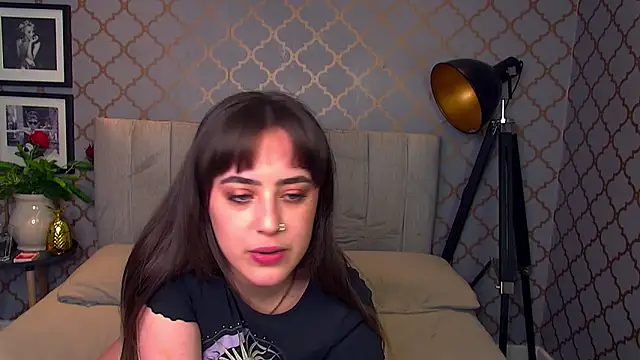 Snapshot of ValentinaBouxBabestation chatting on 02/06/25, 01:54 ValentinaBouxBabestation online show from 02/06/25, 01:54