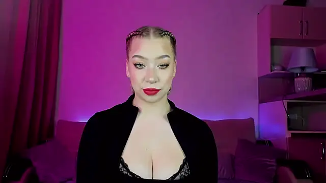 Snapshot of Annabelle_Art chatting on 02/19/25, 04:55 Annabelle Art online show from 02/19/25, 04:55
