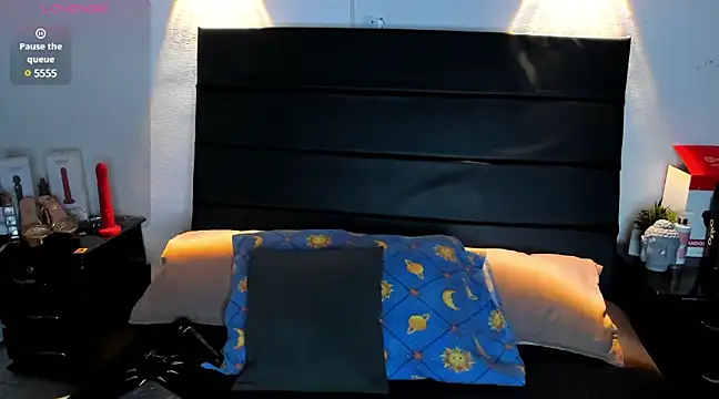  ValeryStone  online show from 12/11/24, 07:14