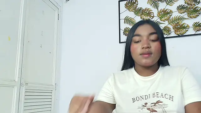 kayna gomez online show from 10/17/25, 08:22