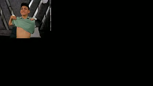 Snapshot of Yef_Thin chatting on 09/10/25, 04:34 Yef Thin online show from 09/10/25, 04:34