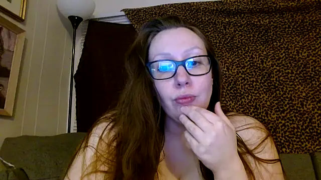 Snapshot of fallonangelxo chatting on 01/13/25, 02:07 fallonangelxo online show from 01/13/25, 02:07