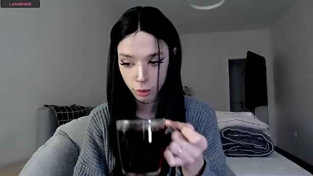 Dasha M online show from 10/26/25, 10:10