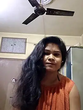 Snapshot of yoursweety09 chatting on 03/21/25, 01:34 yoursweety09 online show from 03/21/25, 01:34