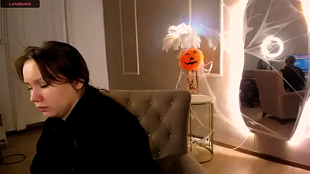 Alisia Mars online show from 10/15/25, 05:40